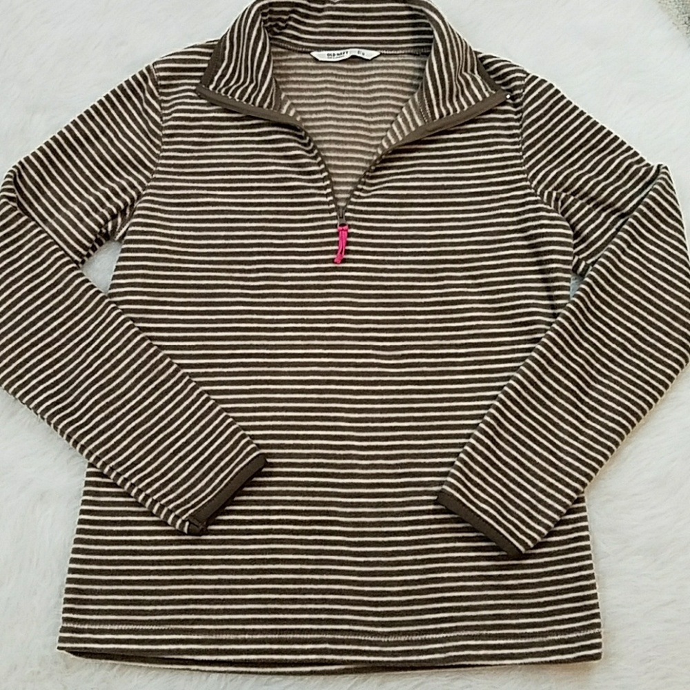 Old Navy sweatshirt